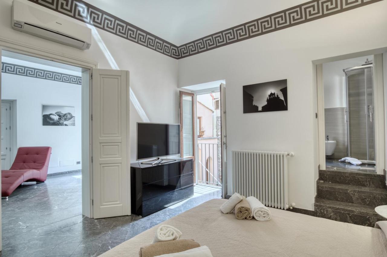 Villa Bordonaro - By Vacation Service เชฟาลู ภายนอก รูปภาพ